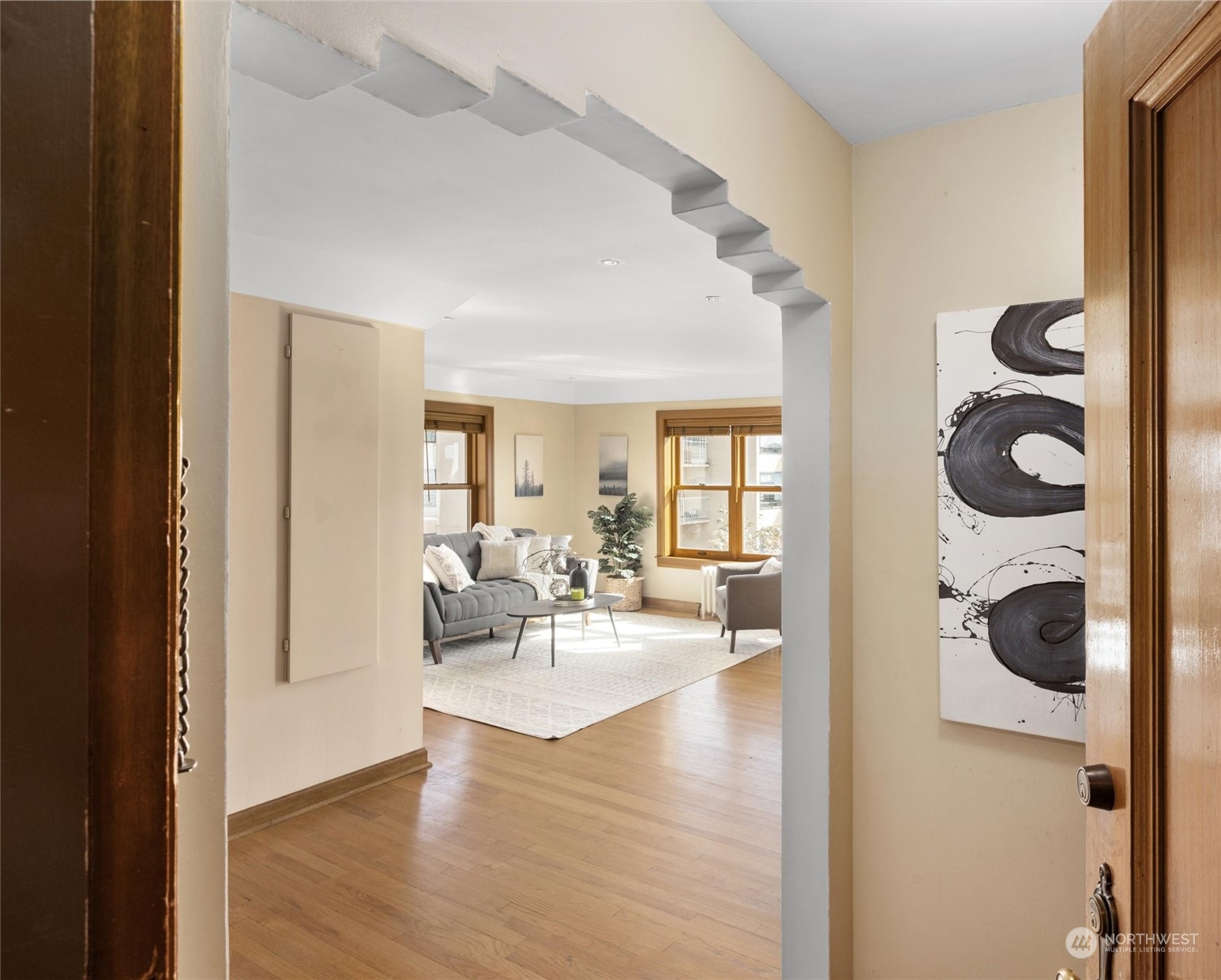519 W Roy Street Unit: 411