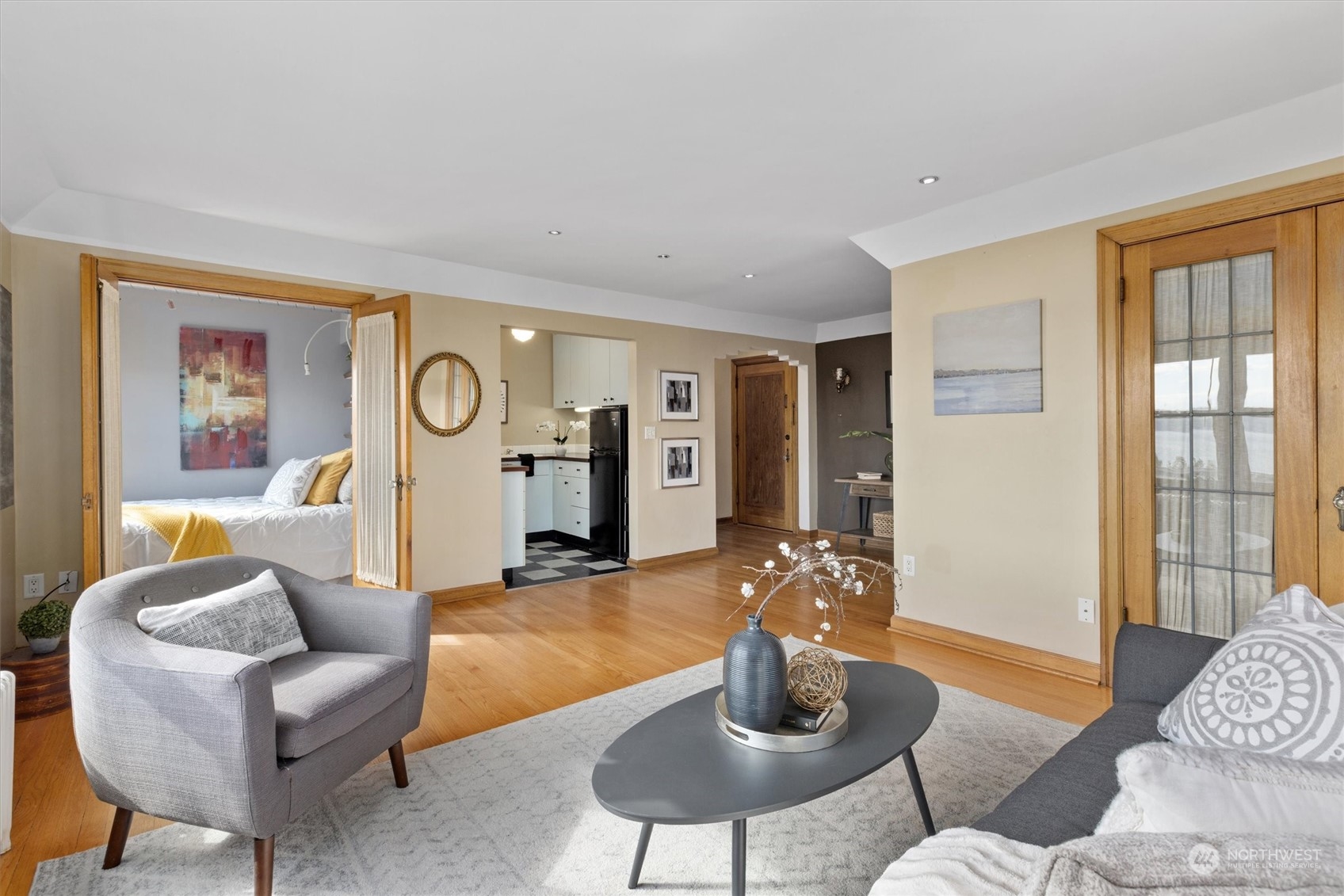 519 W Roy Street Unit: 411