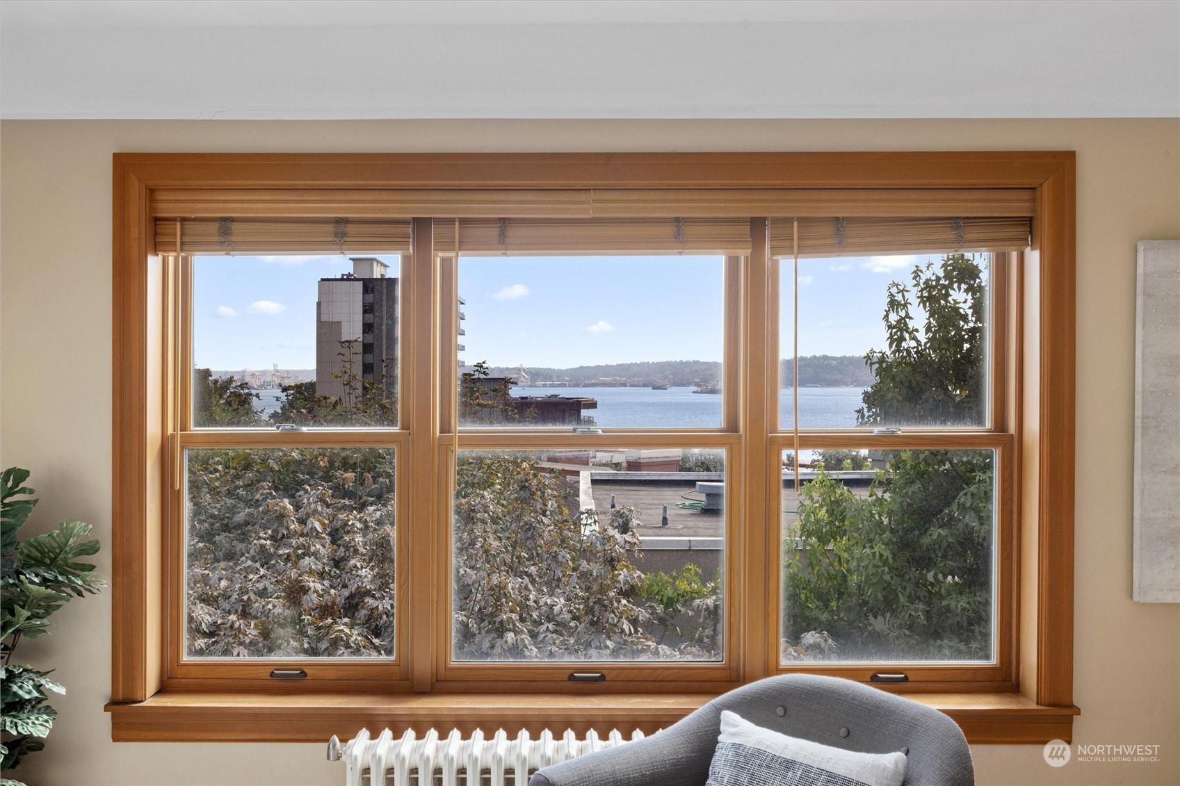 519 W Roy Street Unit: 411