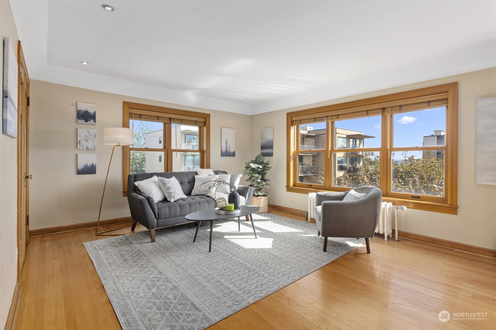 519 W Roy Street Unit: 411