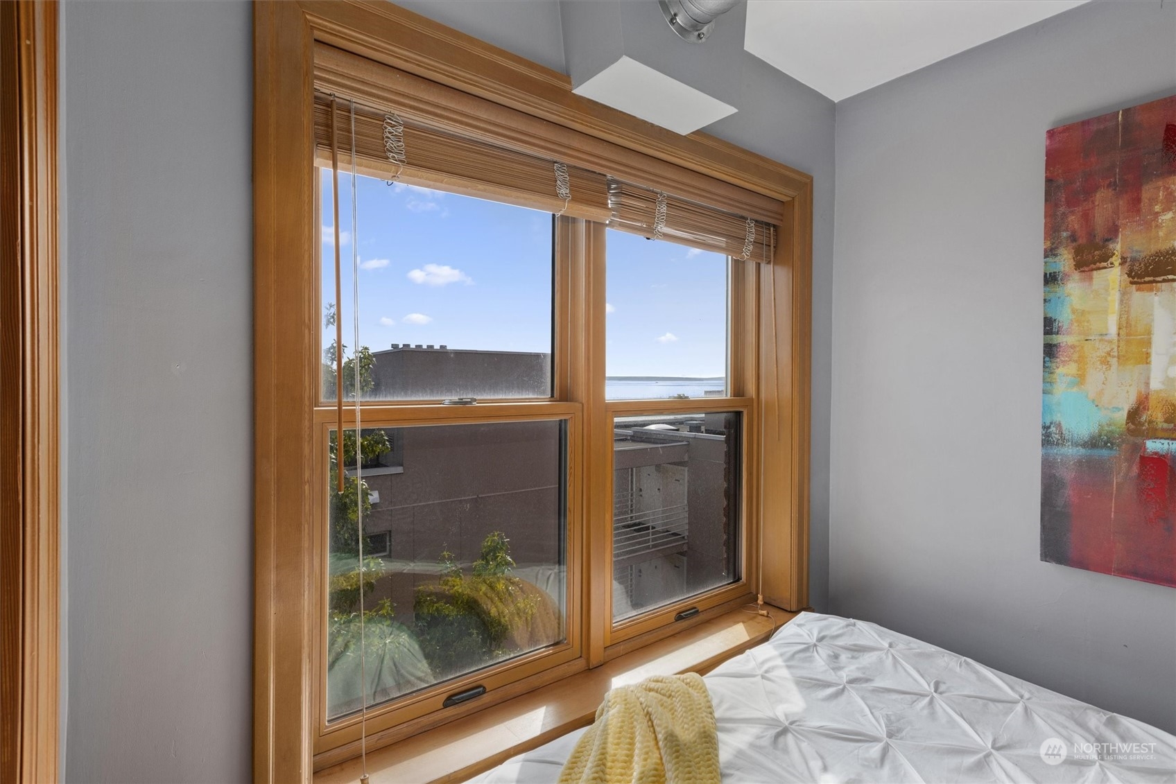 519 W Roy Street Unit: 411