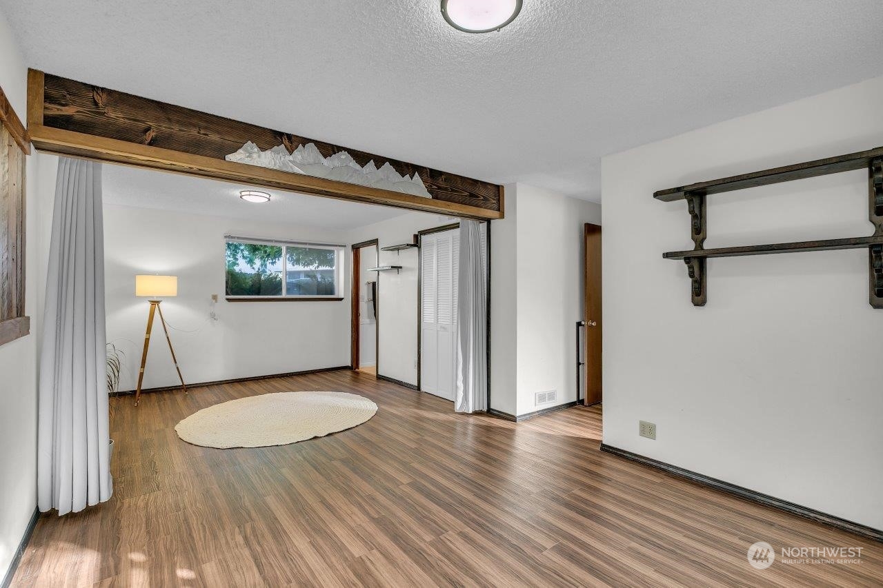 2703 SW 105th Street