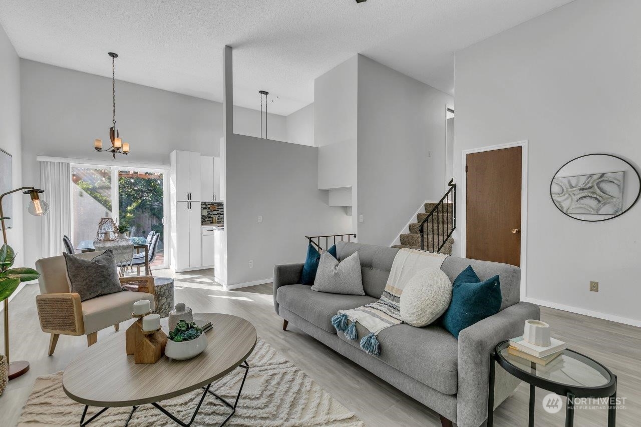 2703 SW 105th Street
