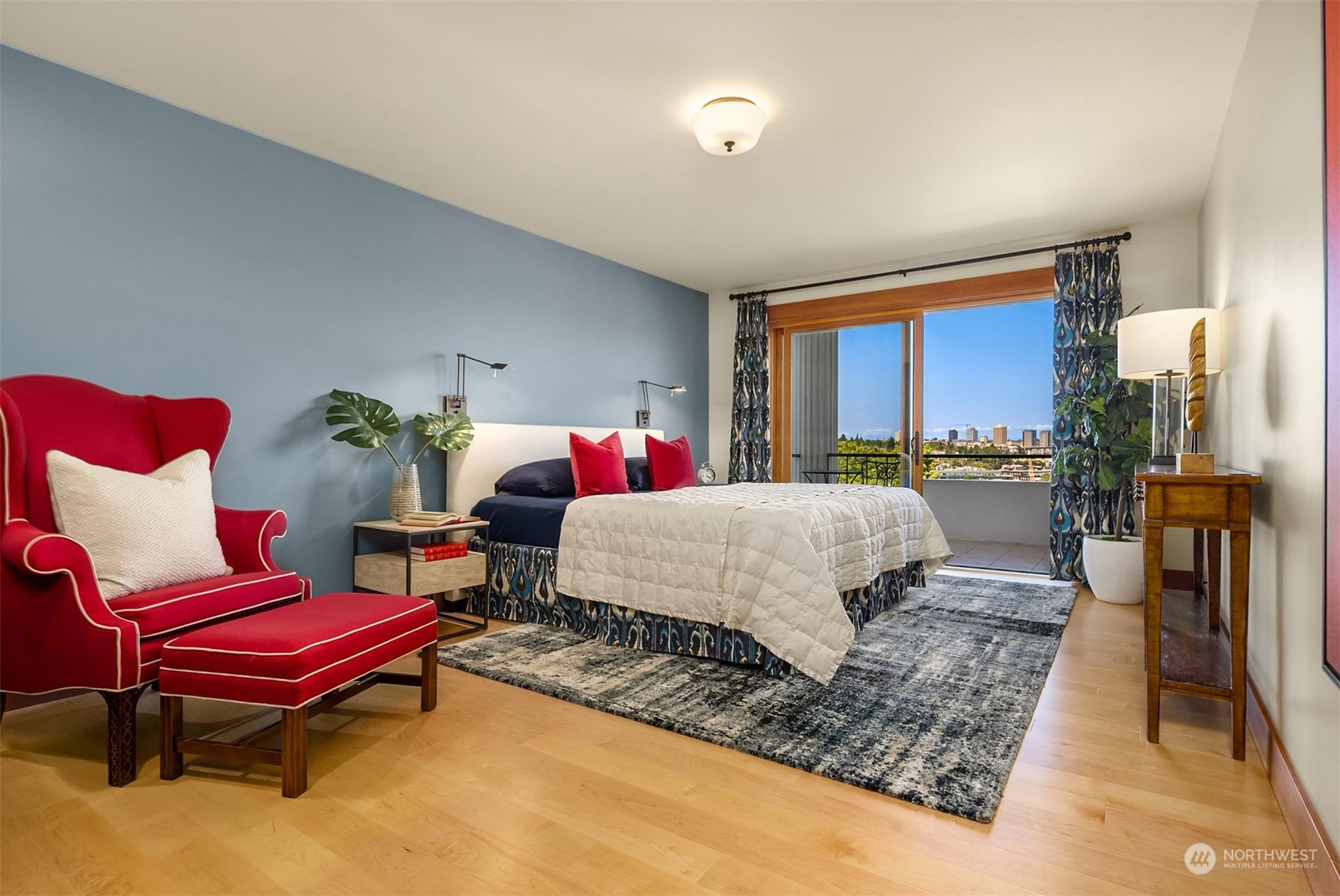 2565 Dexter Avenue N Unit: 302