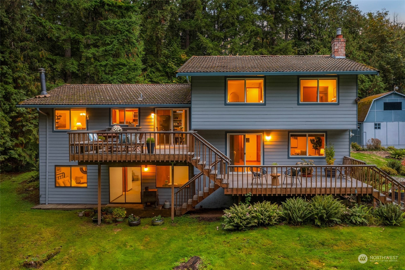 23915 NE 43rd Street , -8422