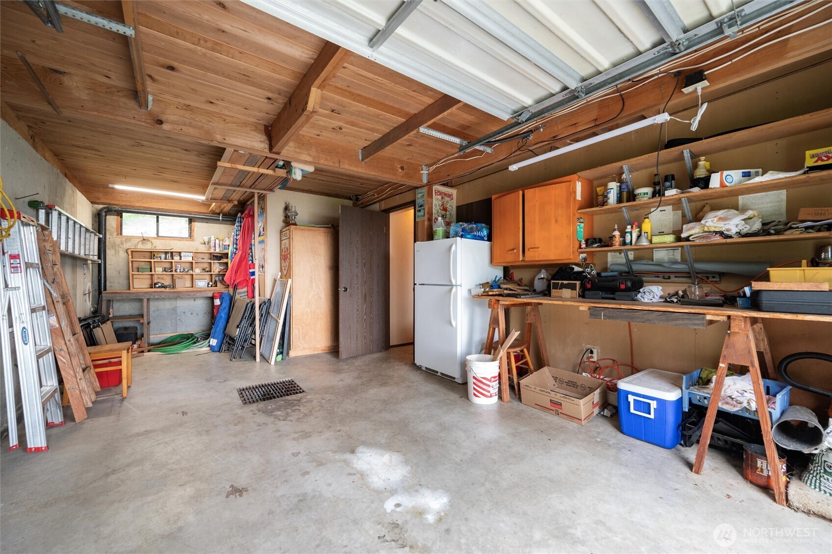 2544 W Shore Drive