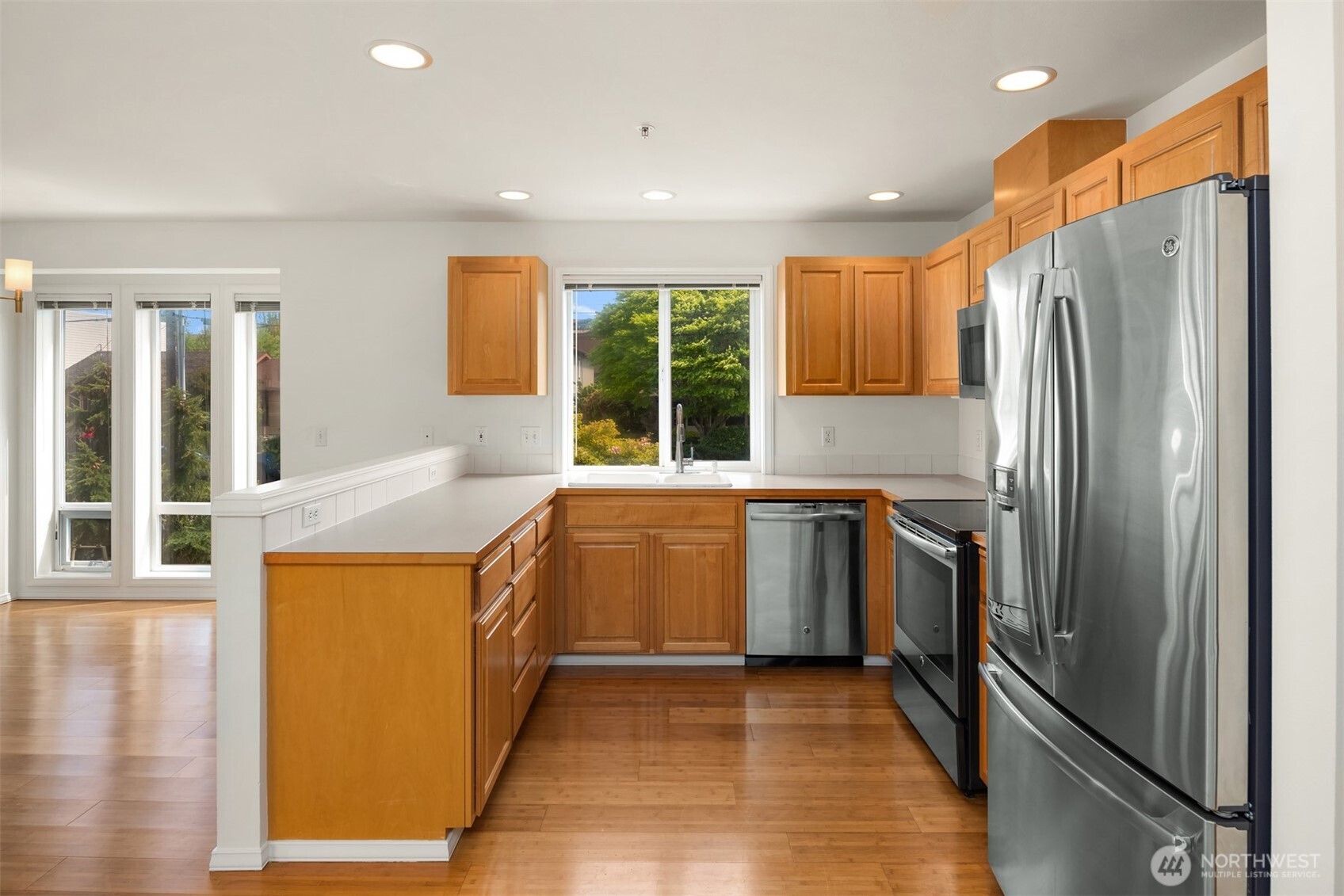 232 4th Avenue S Unit: 206