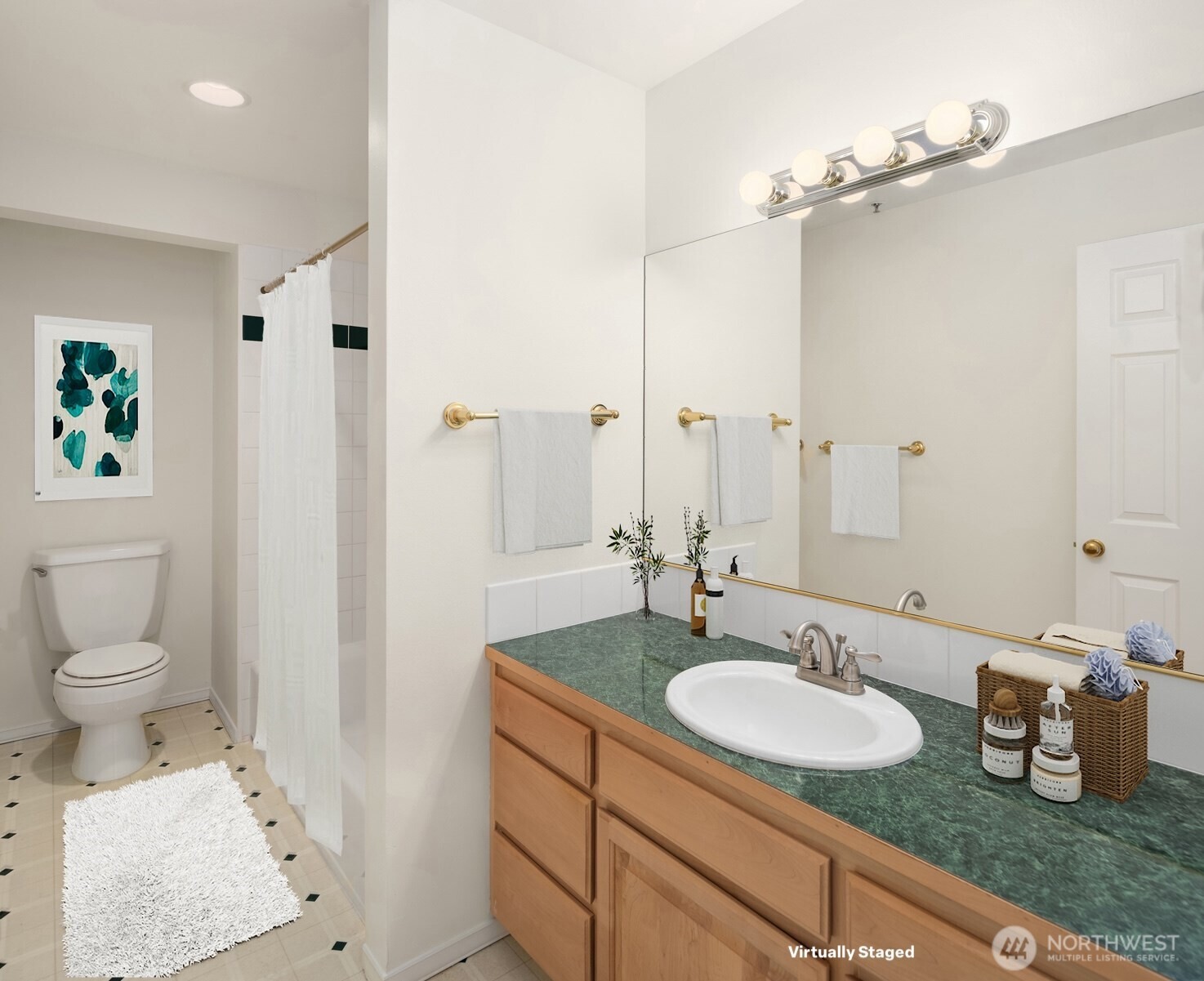232 4th Avenue S Unit: 206