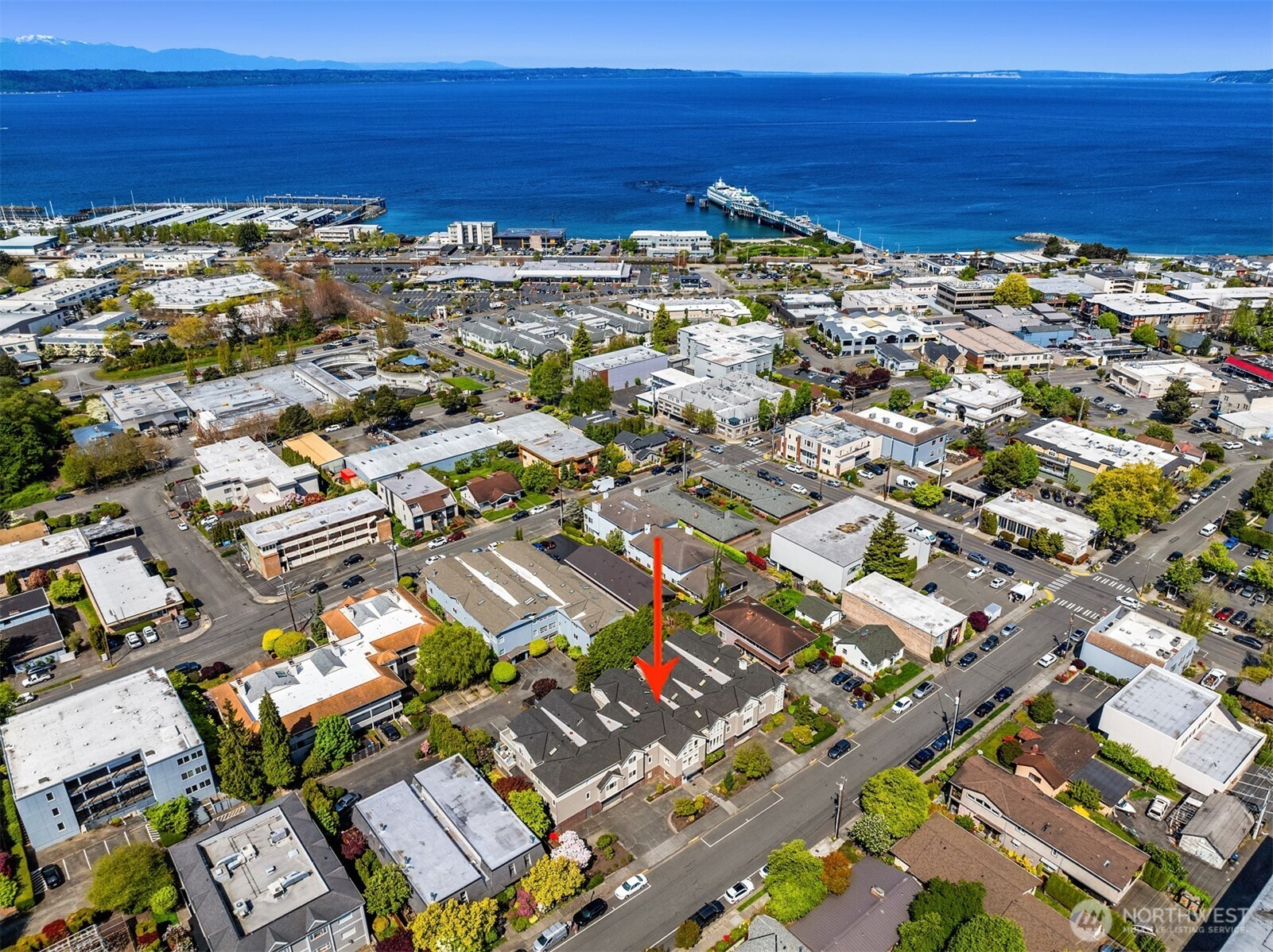 232 4th Avenue S Unit: 206