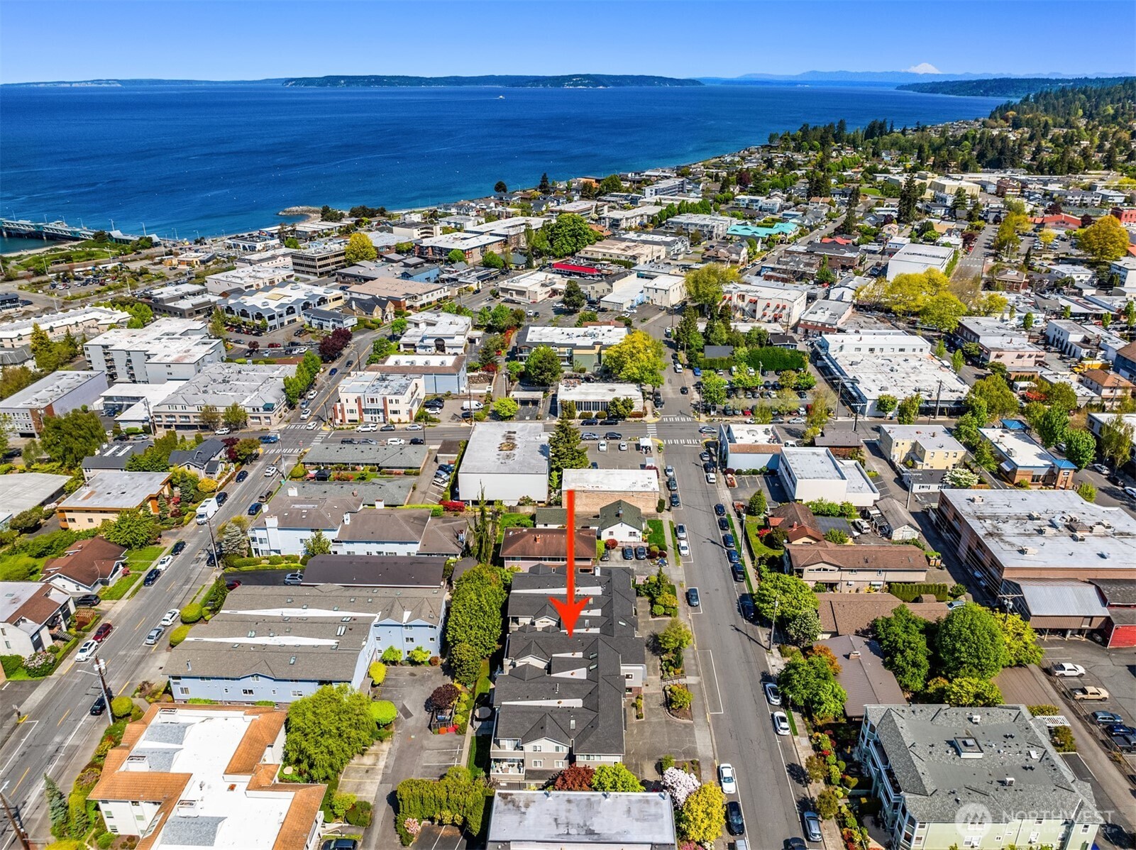 232 4th Avenue S Unit: 206