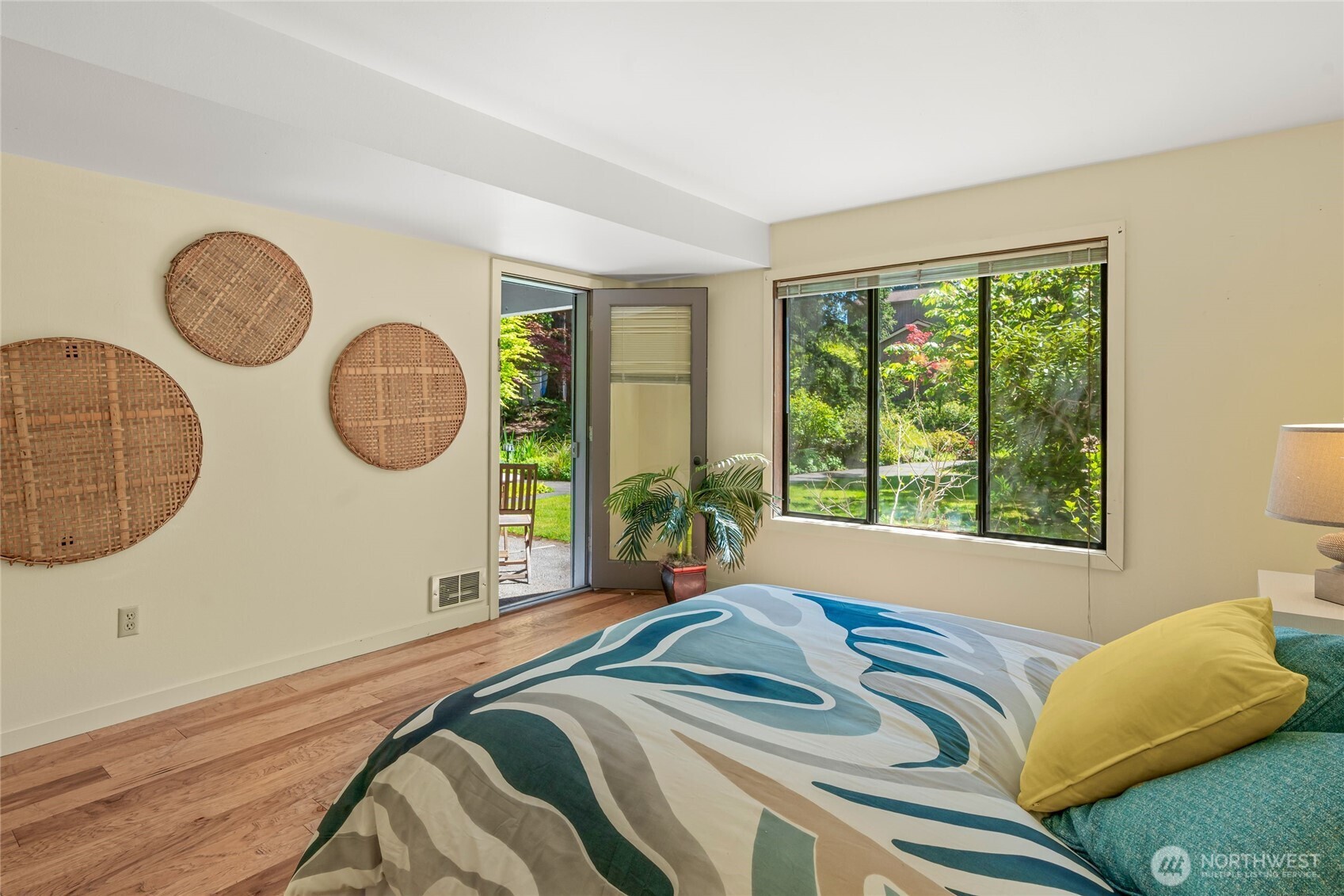 1543 NE 143rd Street Unit: G2