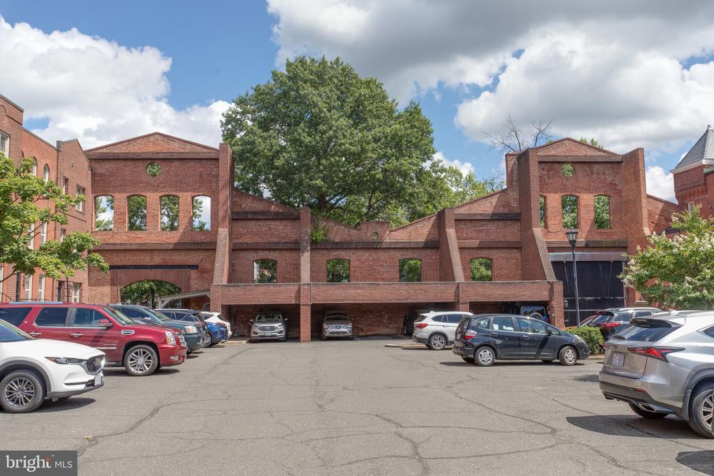 1437 A St NE #1437