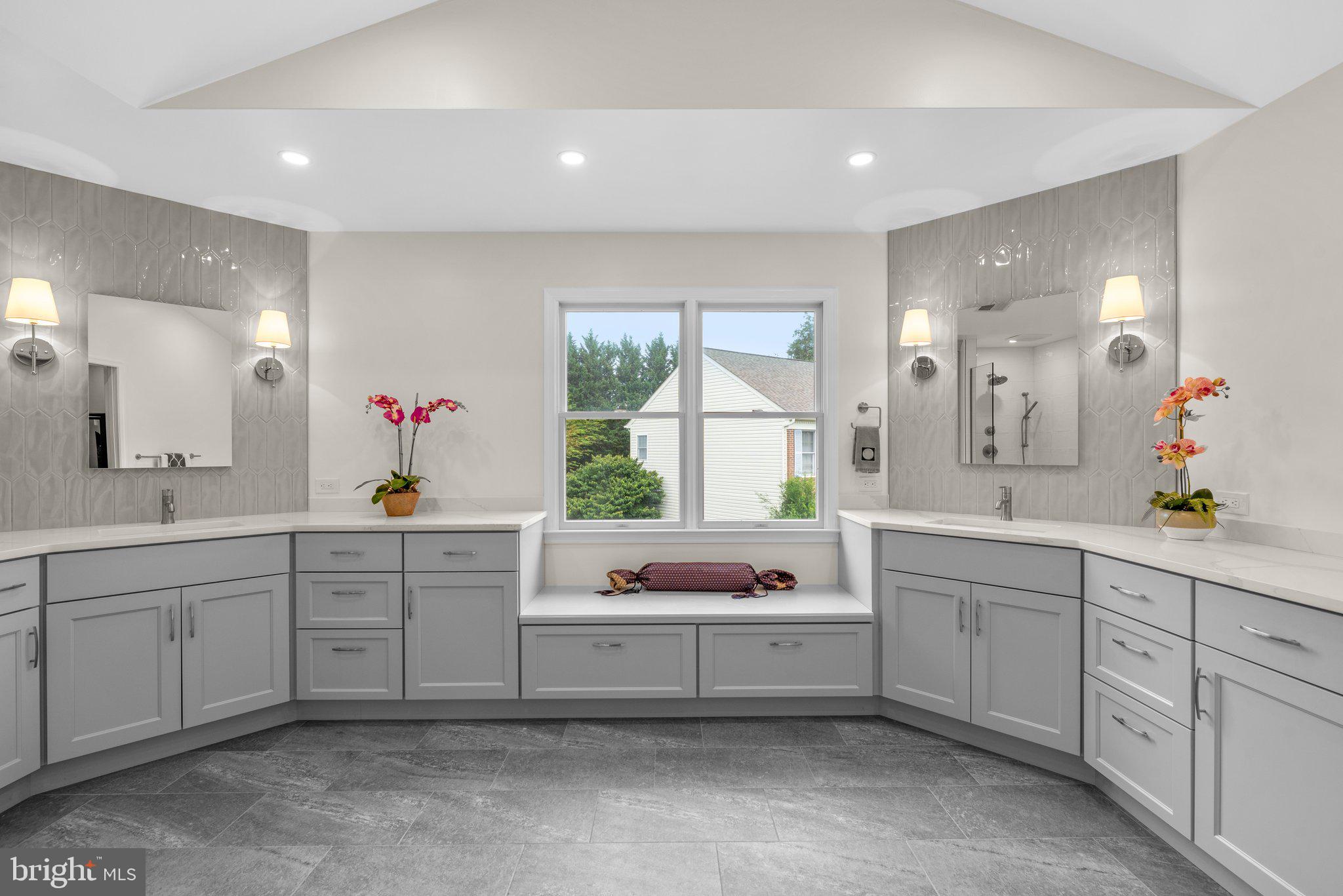 16404 Danforth COURT