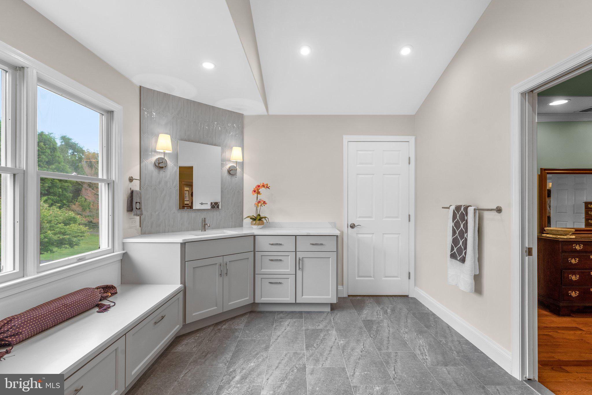 16404 Danforth COURT