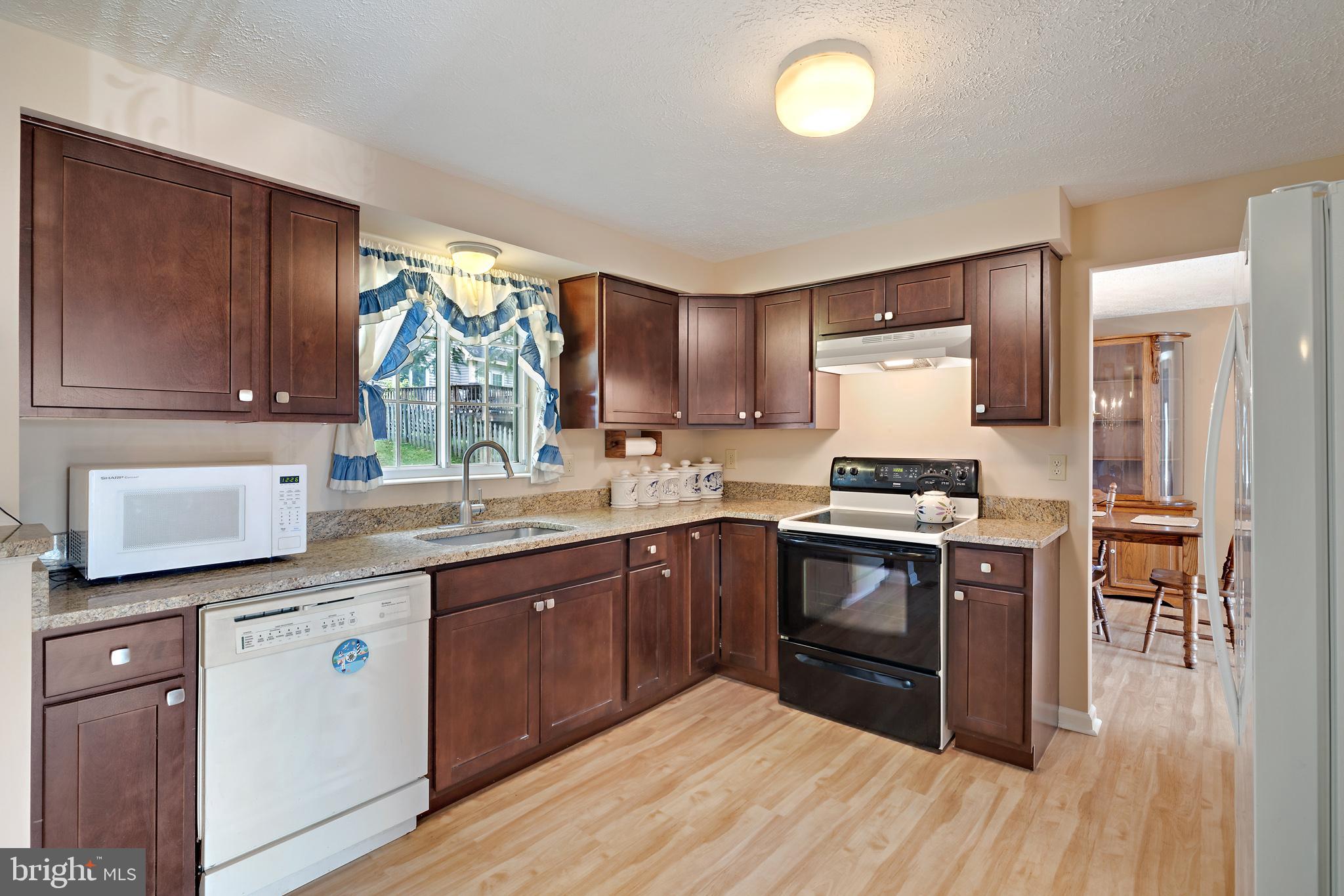 11 Doxdam COURT