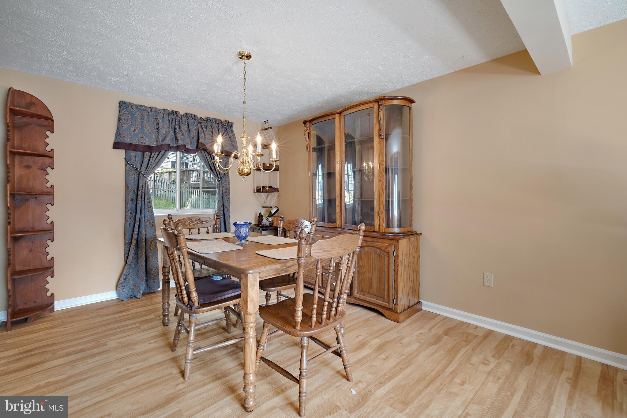 11 Doxdam COURT