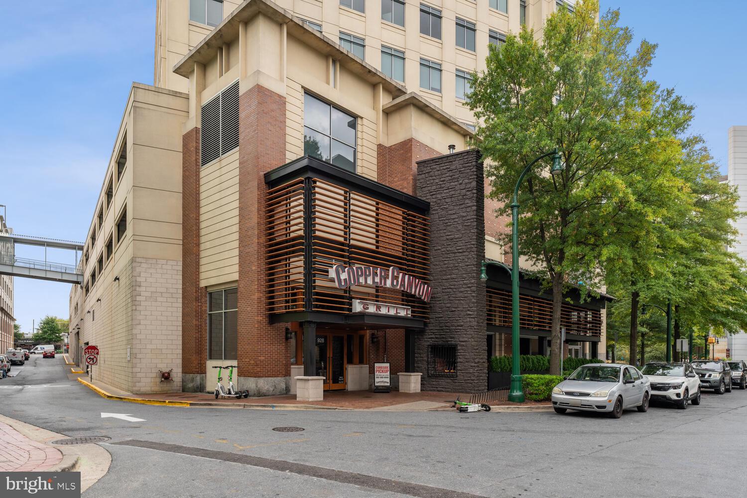 1610 Noyes DRIVE