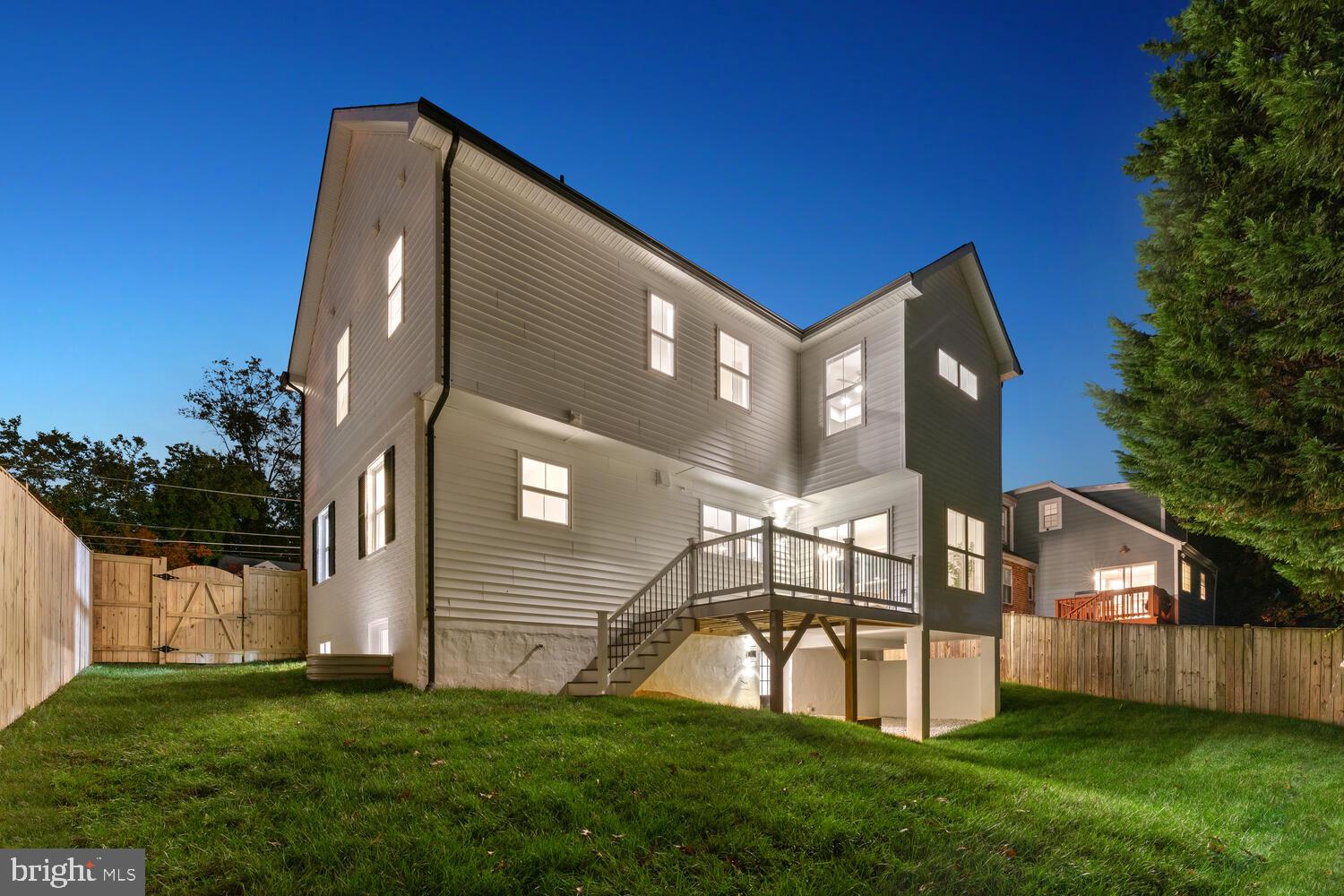 1610 Noyes DRIVE