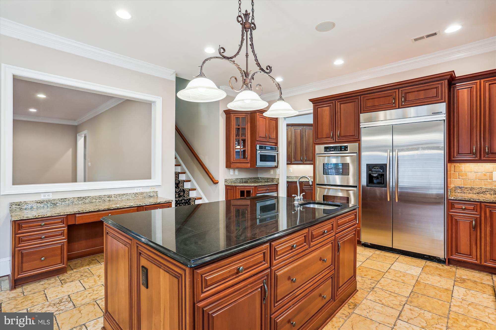 6008 Lux LANE