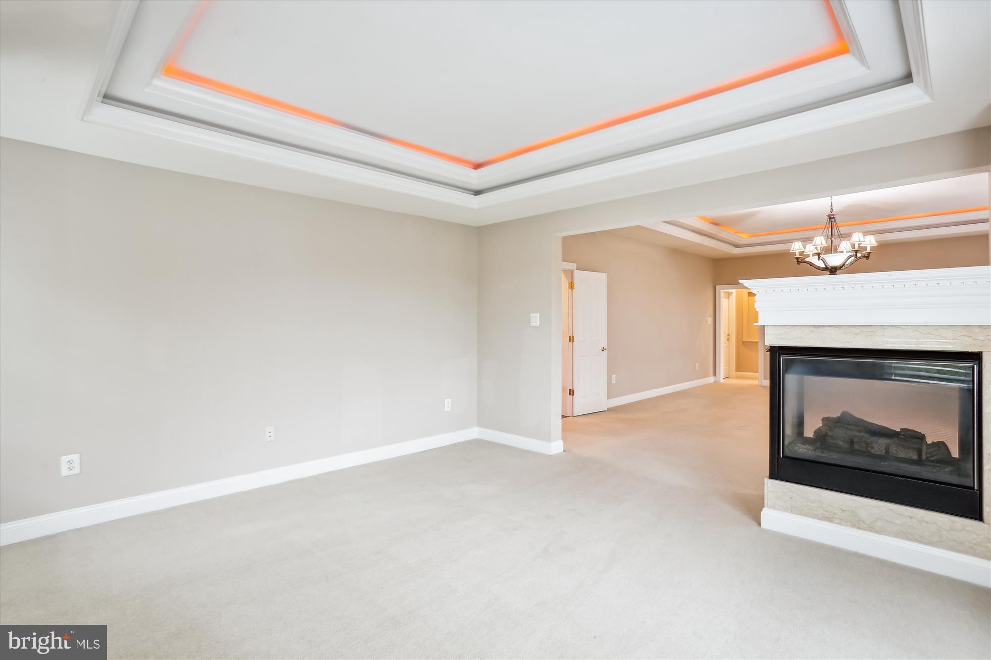 6008 Lux LANE