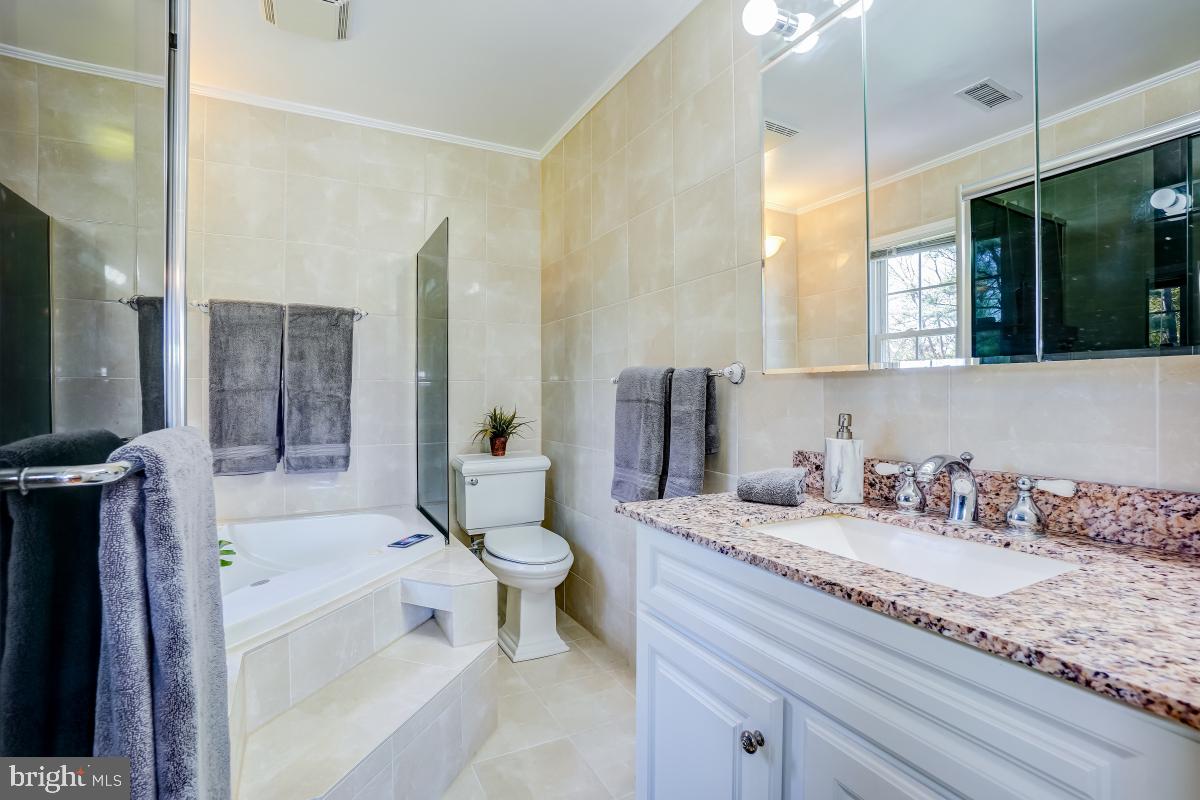 15105 Red Clover Dr