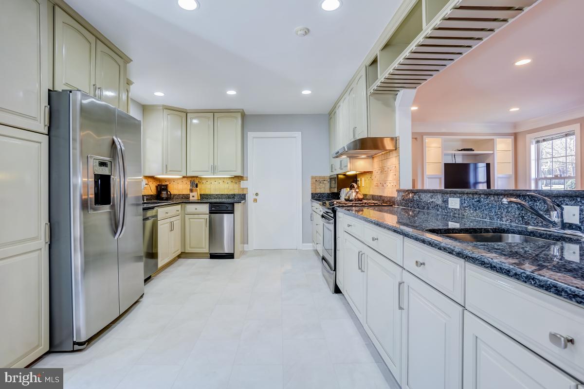 15105 Red Clover Dr