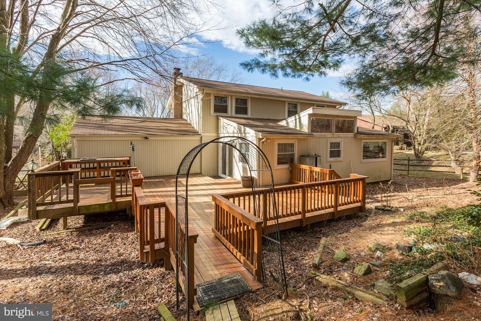 15229 Dufief Dr