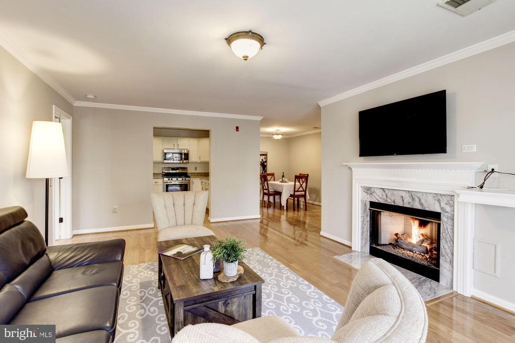 15307 DIAMOND COVE TER #6-E