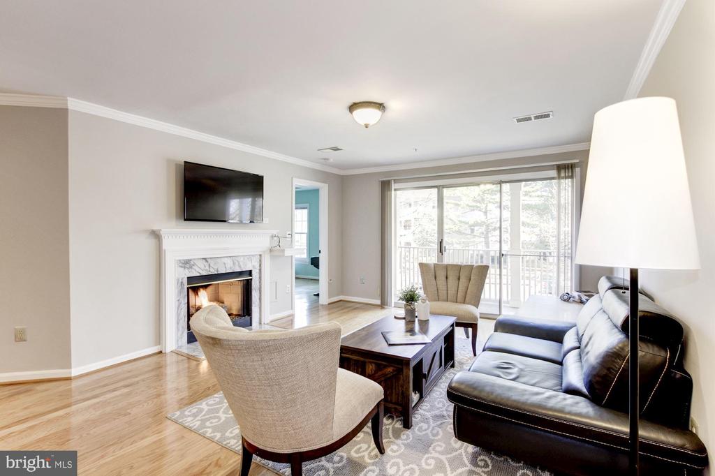 15307 DIAMOND COVE TER #6-E