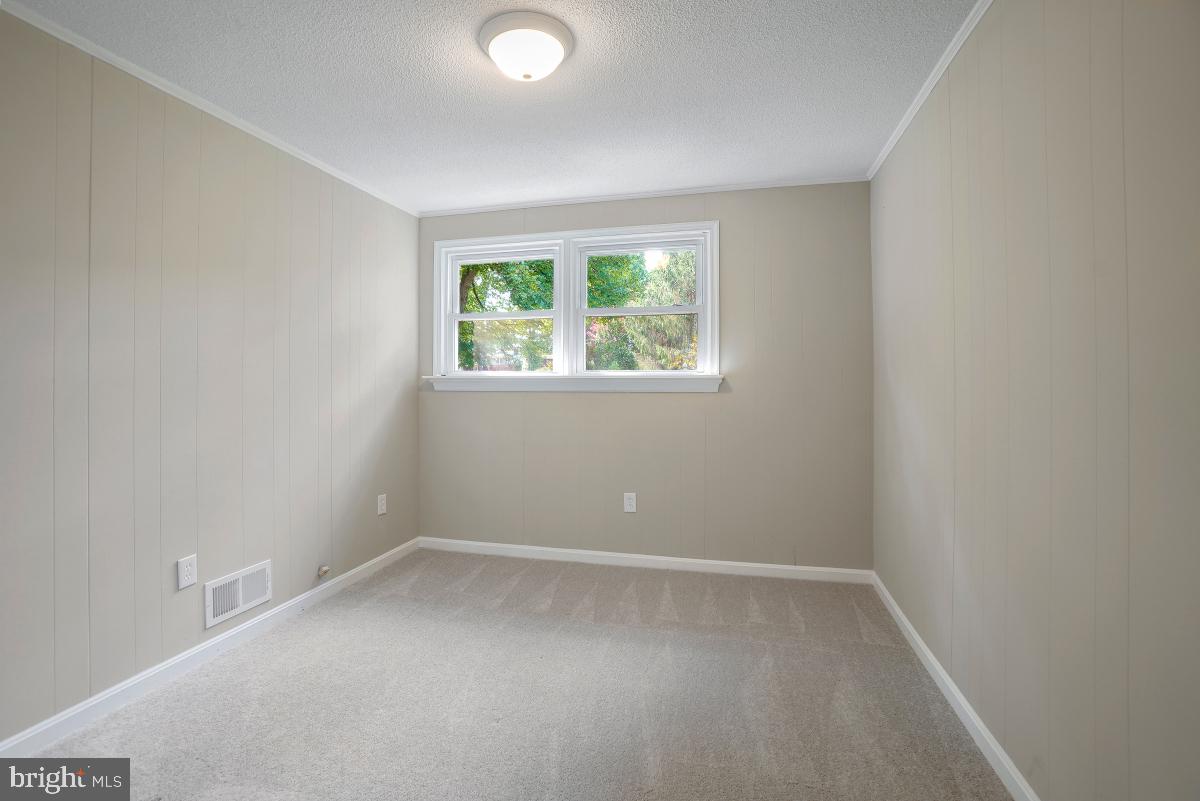 17613 Mill Creek Dr