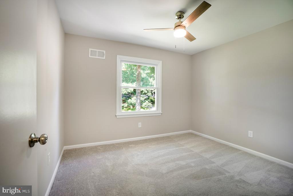 17613 Mill Creek Dr