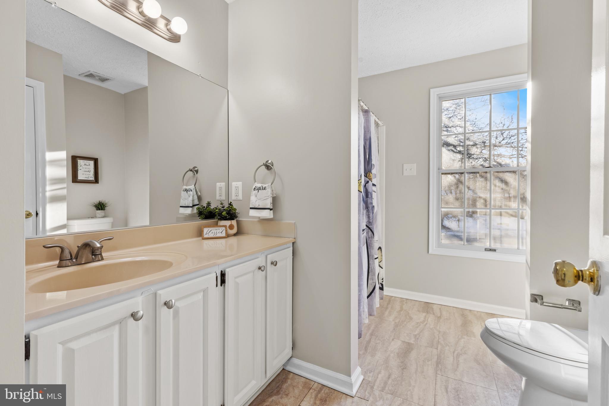 9 Scottsbury Ct