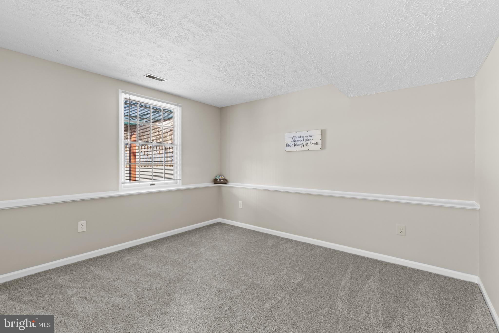 9 Scottsbury Ct