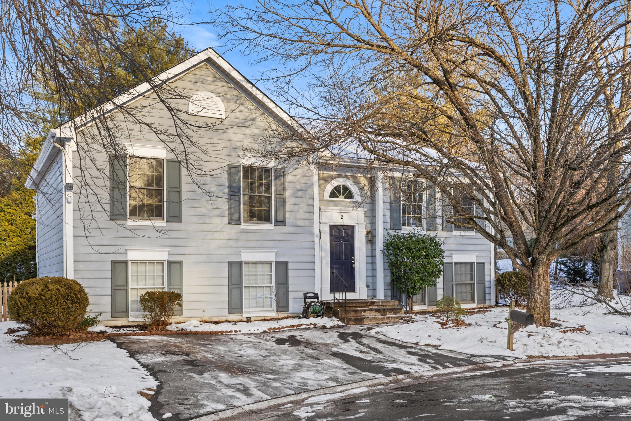 9 Scottsbury Ct