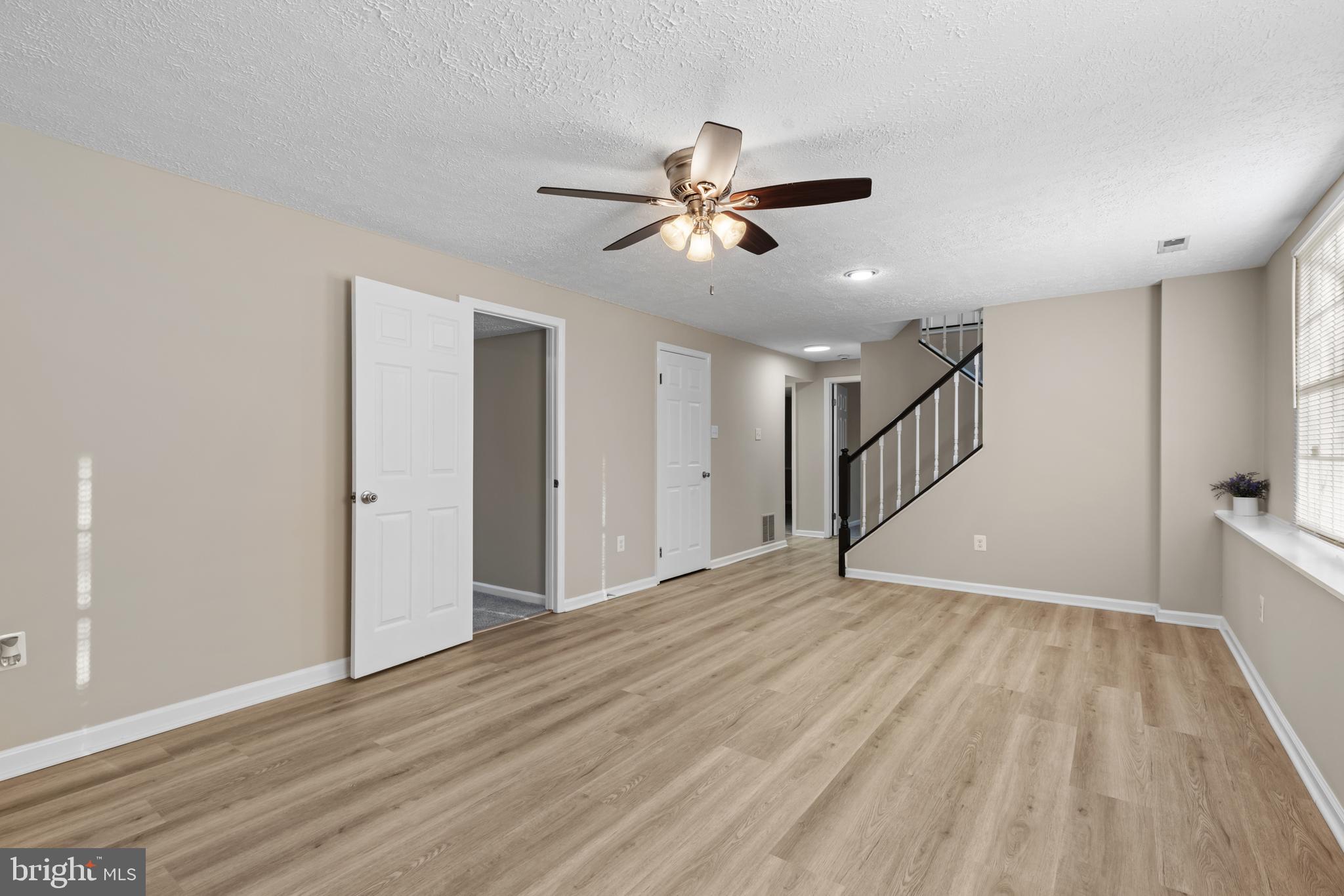 9 Scottsbury Ct