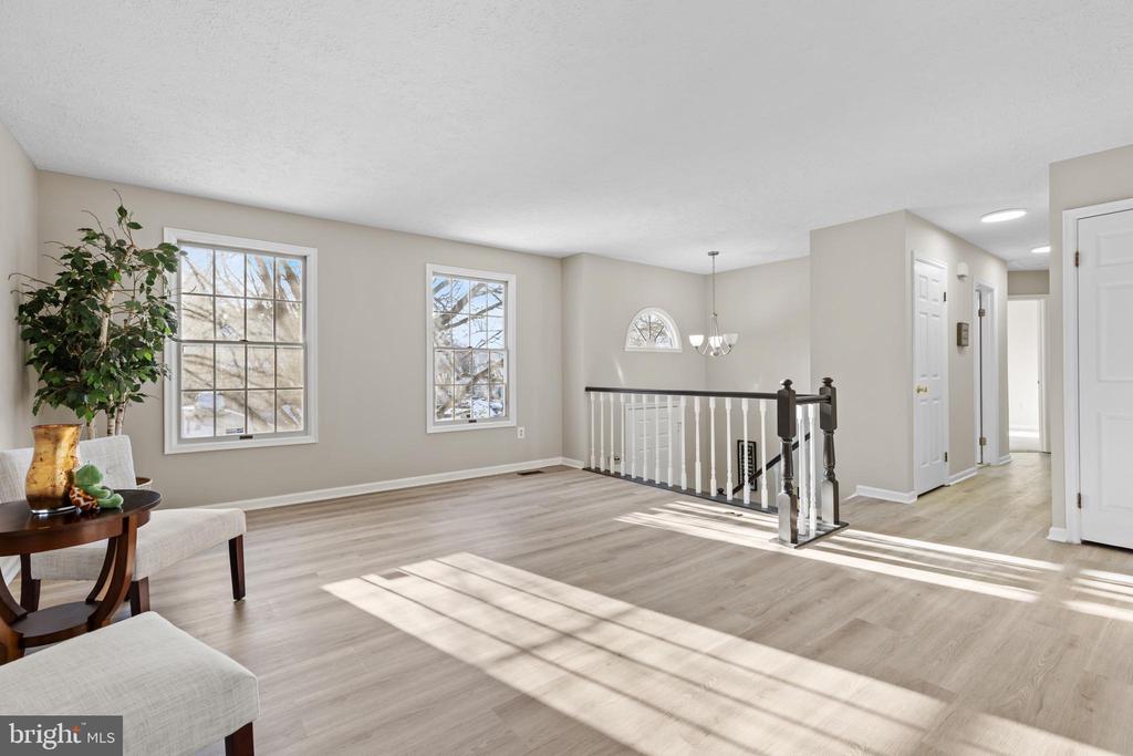 9 Scottsbury Ct