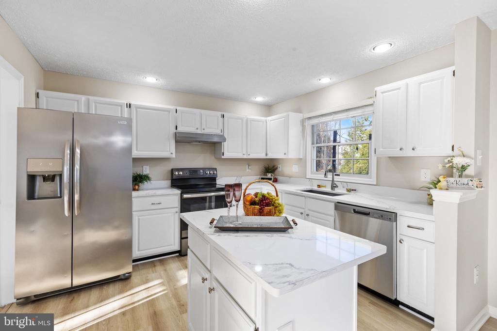9 Scottsbury Ct
