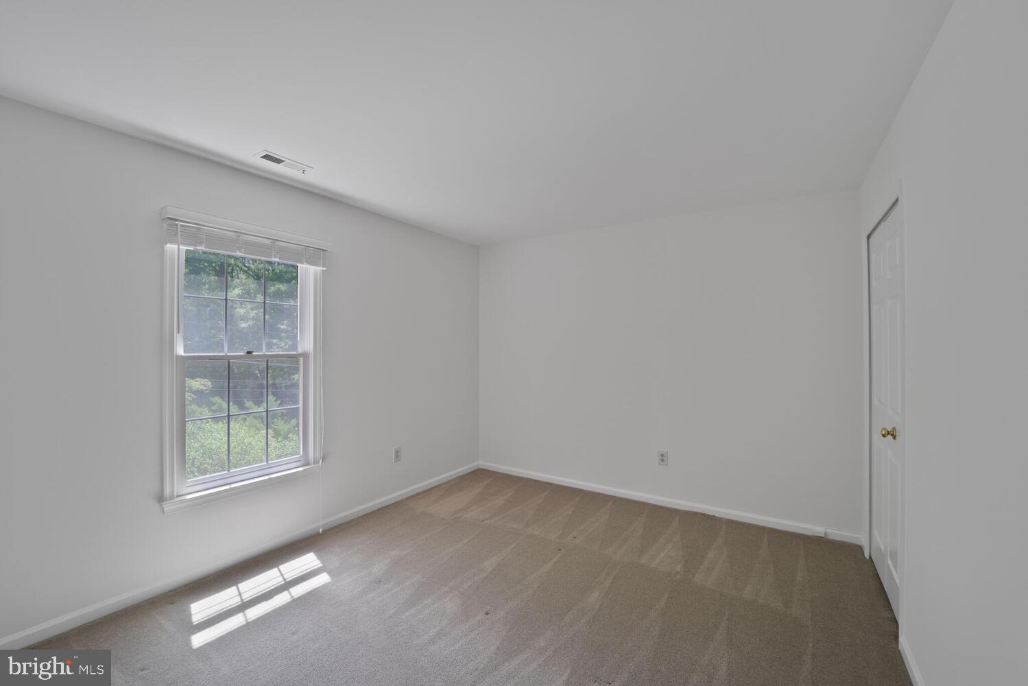 1531 Live Oak Dr