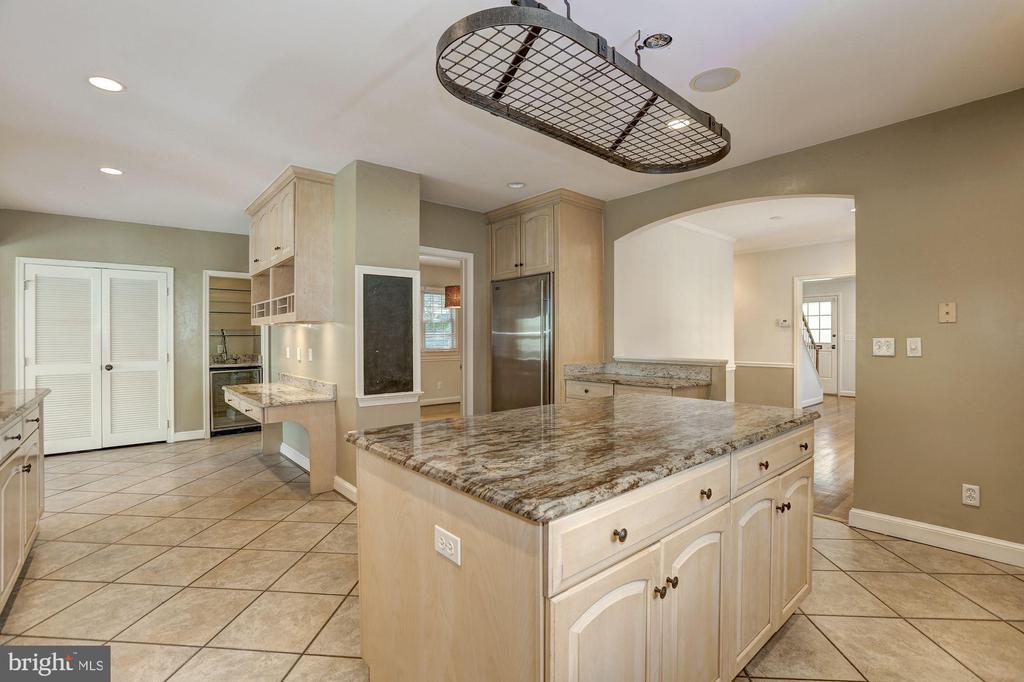 5119 MANNING DR