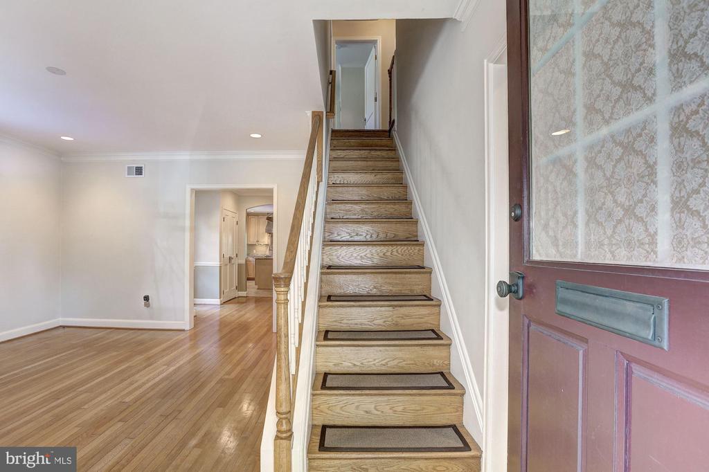 5119 MANNING DR