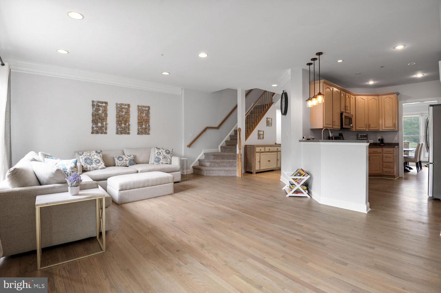 1320 Wild Oak Ter