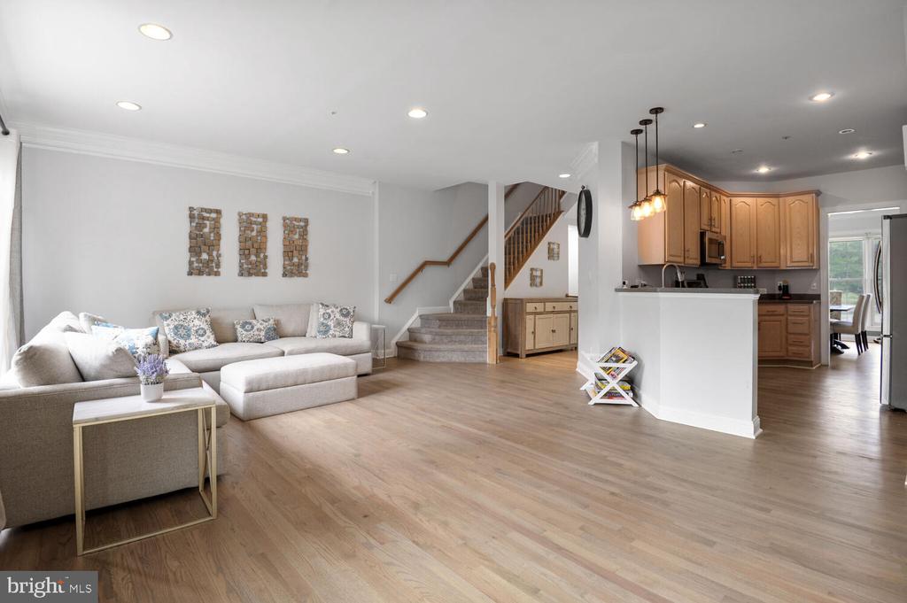 1320 Wild Oak Ter