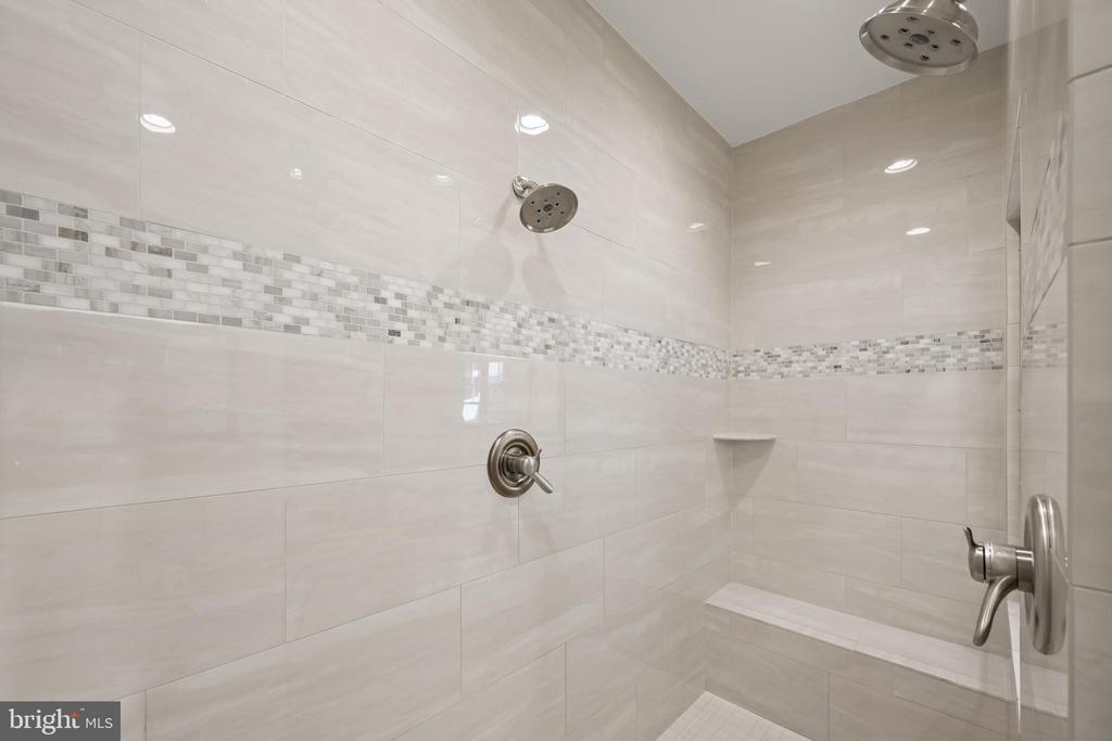 131 BYTHAM RIDGE LANE