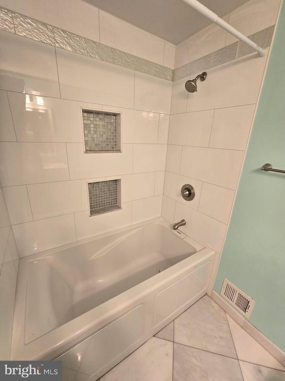 14942 HABERSHAM CIRCLE