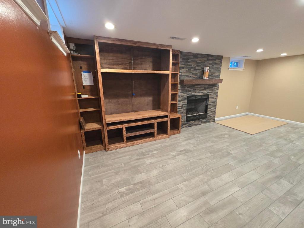 14942 HABERSHAM CIRCLE