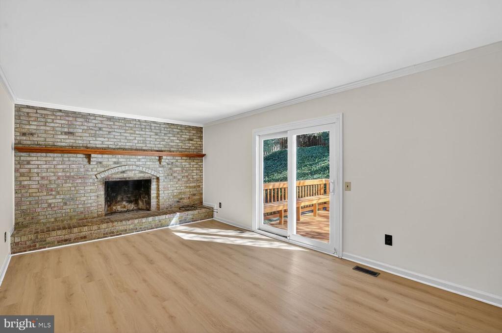 11405 CLASSICAL LANE