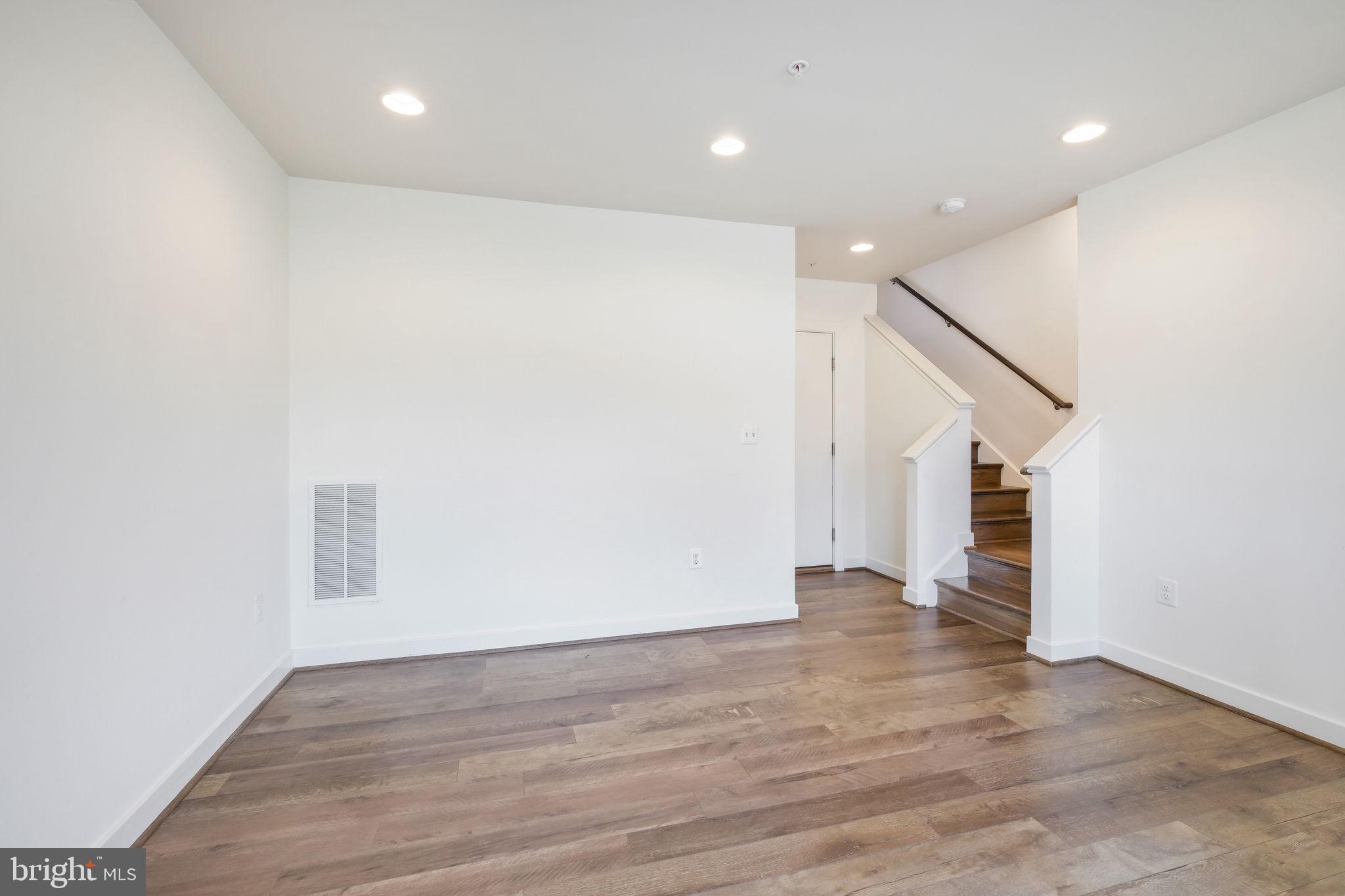 16560 CRABBS BRANCH WAY