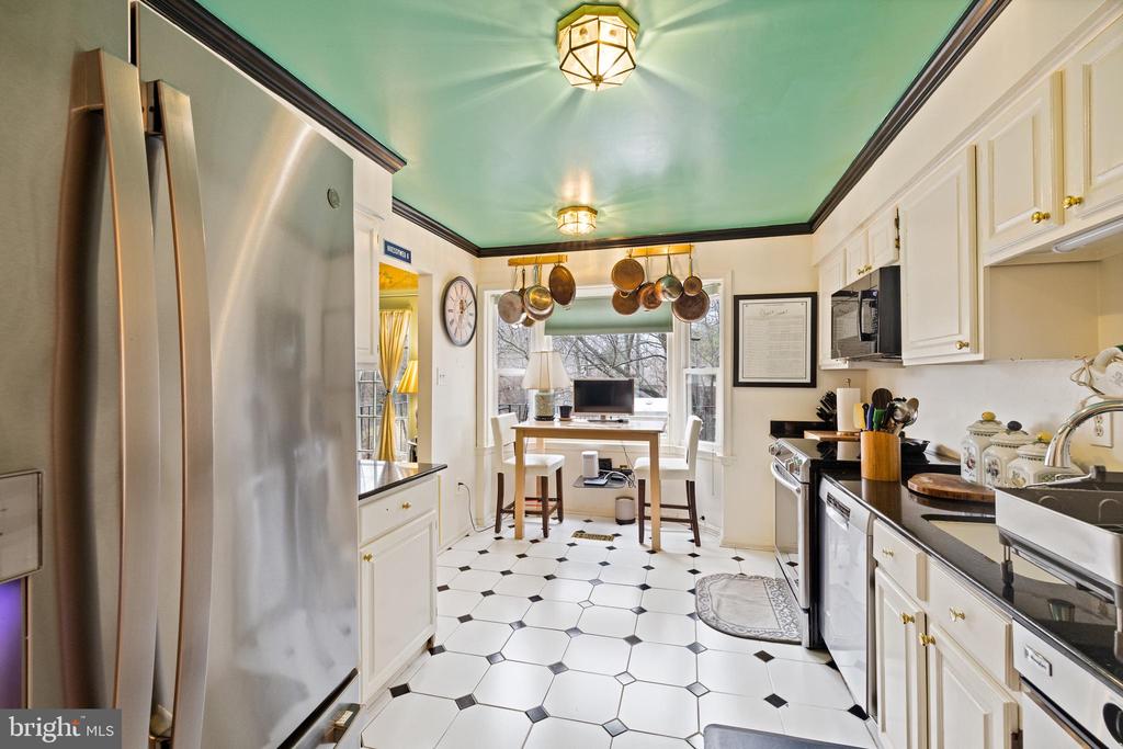 7526 CODDLE HARBOR LANE