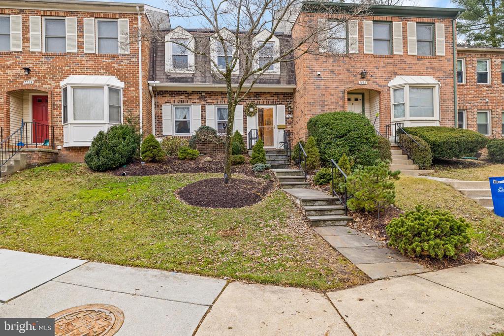 7526 CODDLE HARBOR LANE