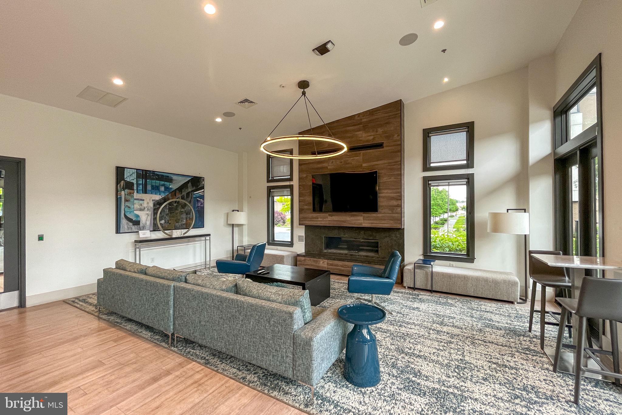 16560 CRABBS BRANCH WAY